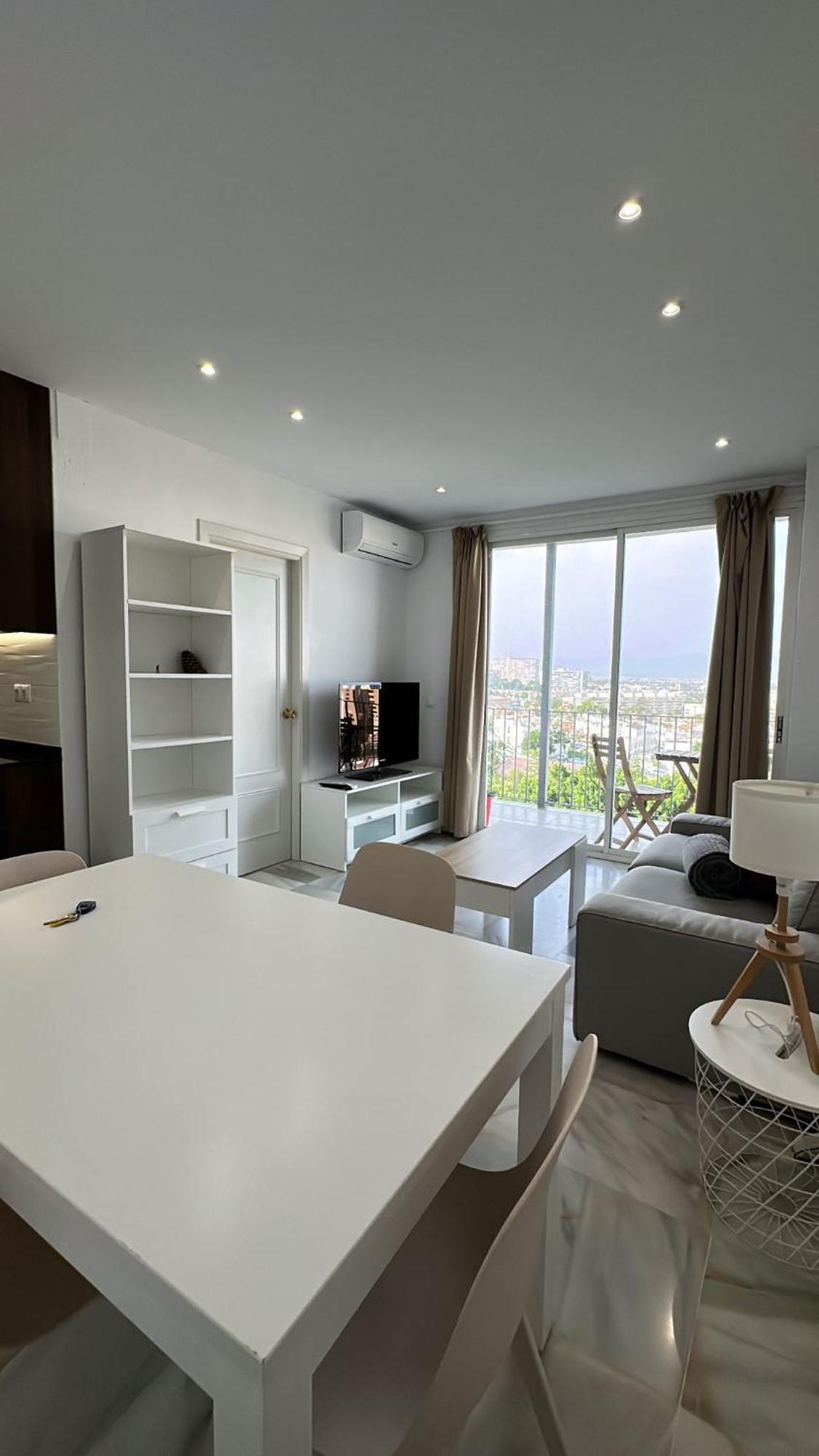 Apt Buenavista En Torremolinos Increibles Vistas Hacia Malaga 5Min Del Centro Y De La Playa Exterior photo